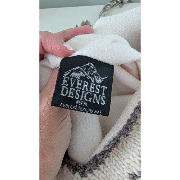 Everest Designs Nepal Wool Winter Hat - Picture 4 of 6